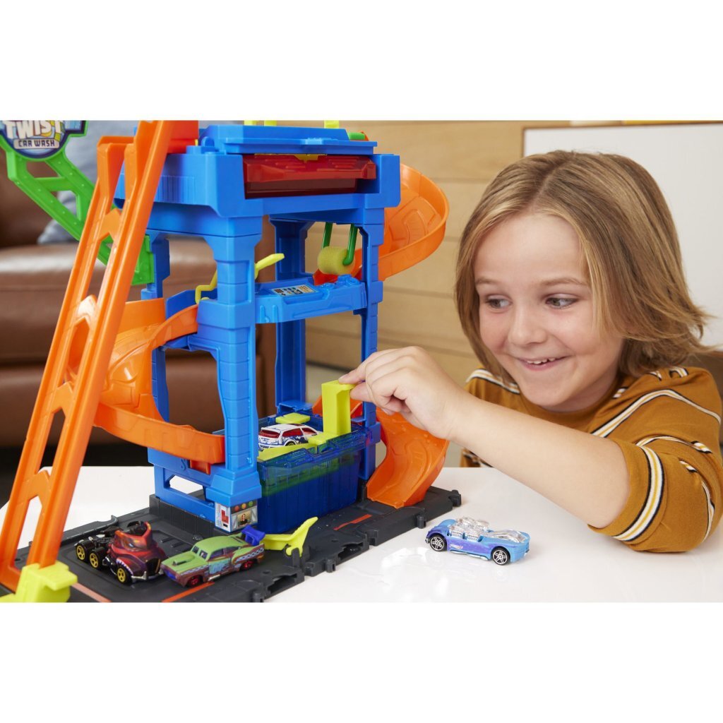 Mattel Hot Wheels City Tunnel Twist Car Wash Hot Wheels Joy&Bloom