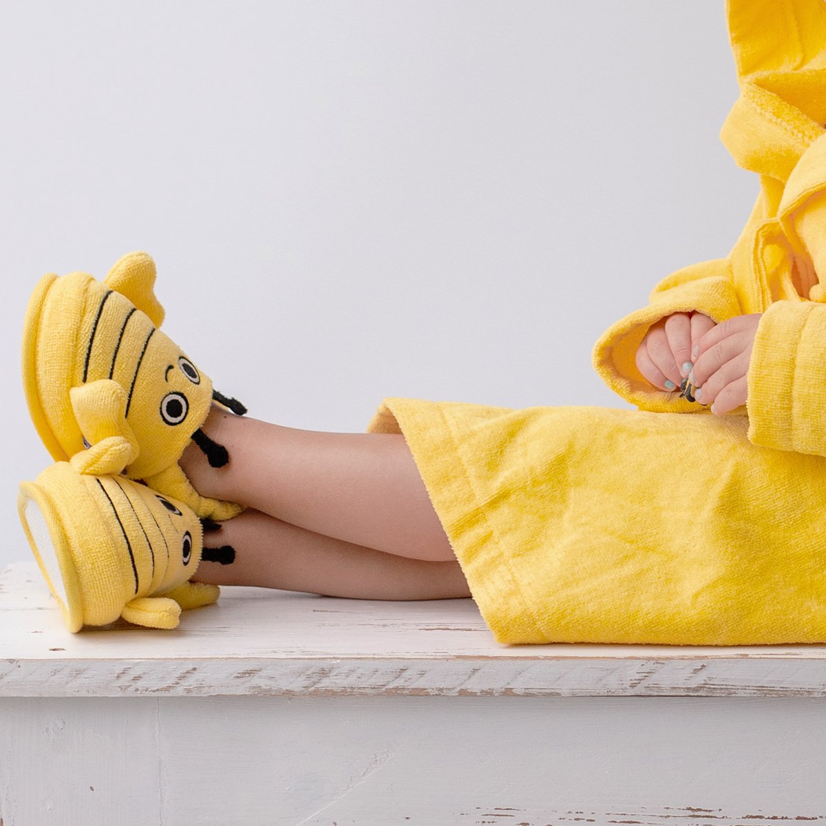 Milk&Moo Buzzy Bee peuter kinderpantoffels, %100 katoen, voor huis, bad, gebruik binnenshuis Joy&Bloom