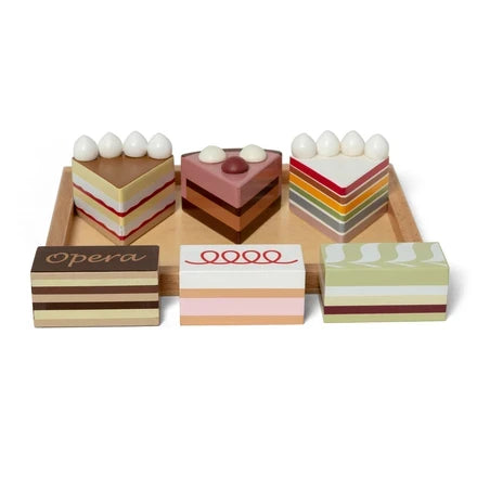 Cake plakken en gebakjes op dienblad Joy&Bloom