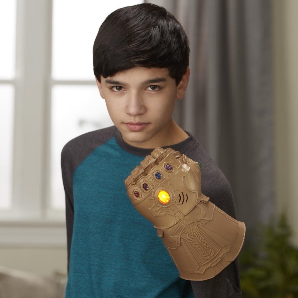 Hasbro Marvel Avengers Infinity Gauntlet + Licht En Geluid Verkleedkleren Accessoires Joy&Bloom