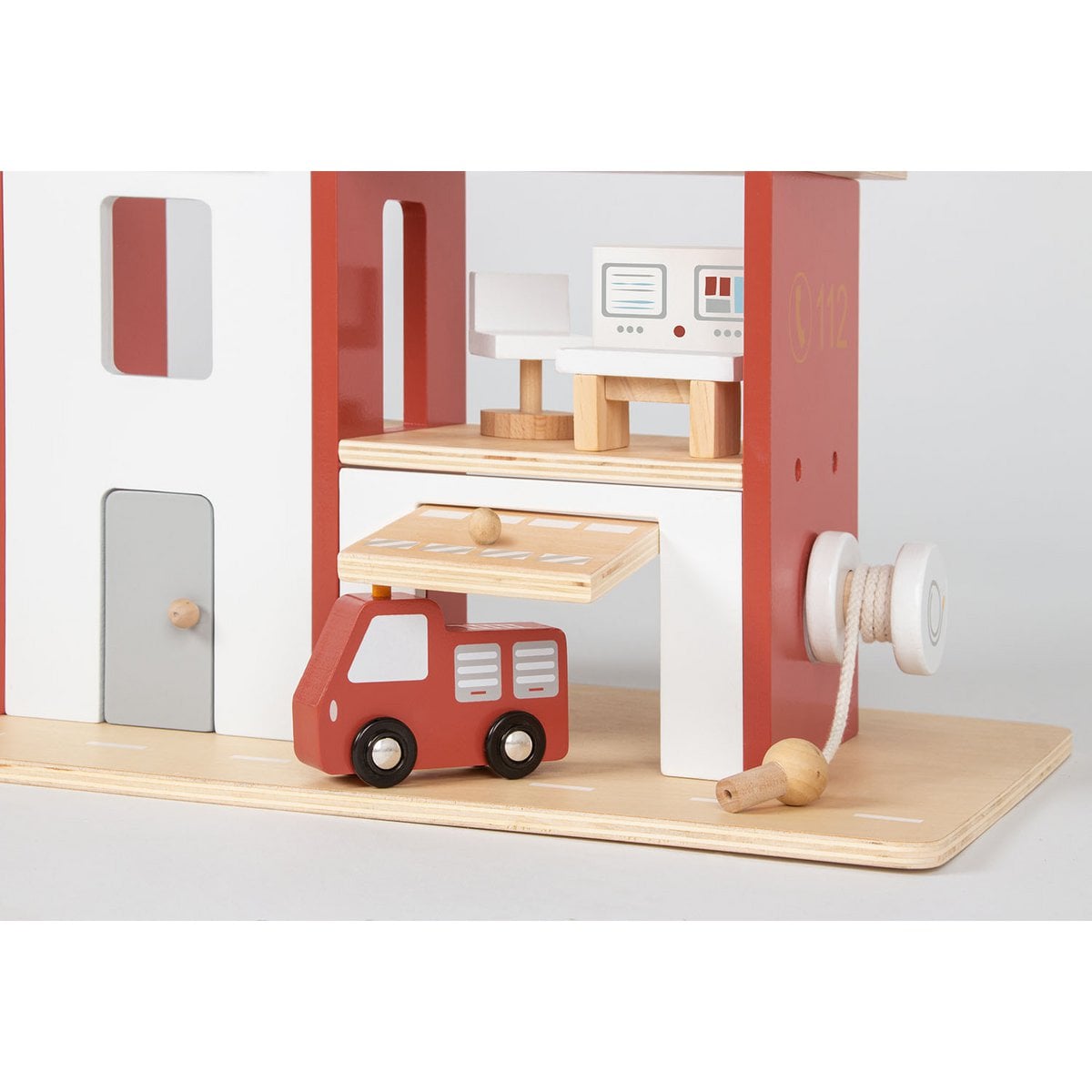 Brandweerkazerne Ben met accessoires – 12-delige speelset Joy&Bloom