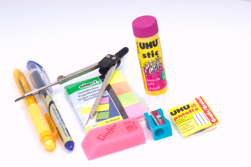 Kangaro K-7402 Beker Met Pen/Gum/Lijm/Passer/Etc. Default Title Hobby + Knutselen Joy&Bloom