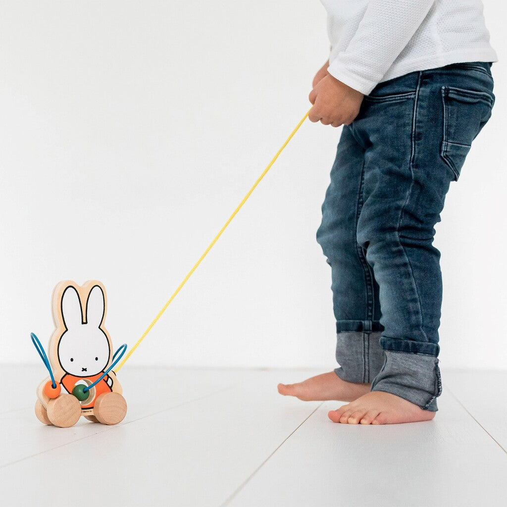 Nijntje Houten Trekfiguur Met Kralen Nijntje Joy&Bloom