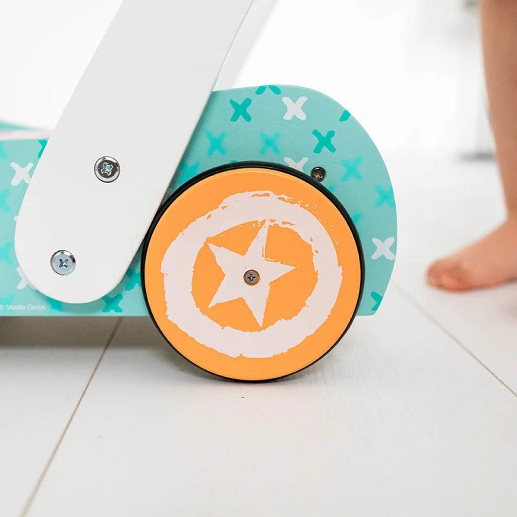 Studio Circus Houten Loopwagen + Houten Blokken Duwwagens & Blokkenwagens Joy&Bloom