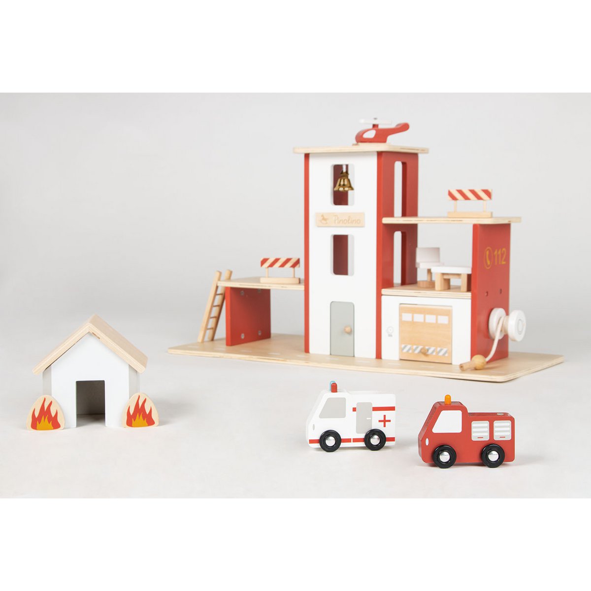 Brandweerkazerne Ben met accessoires – 12-delige speelset Joy&Bloom